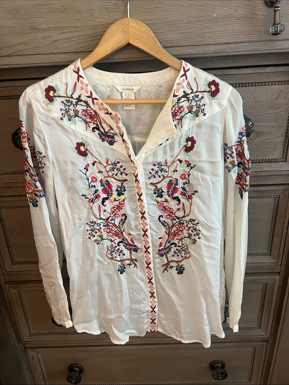 Sundance White Button-Down Shirt with Multicolor Floral Embroidery